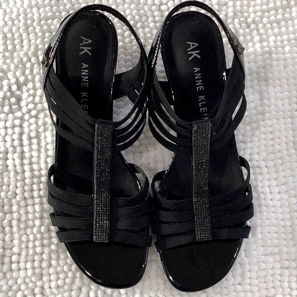 Elegant Black Strappy Sandals